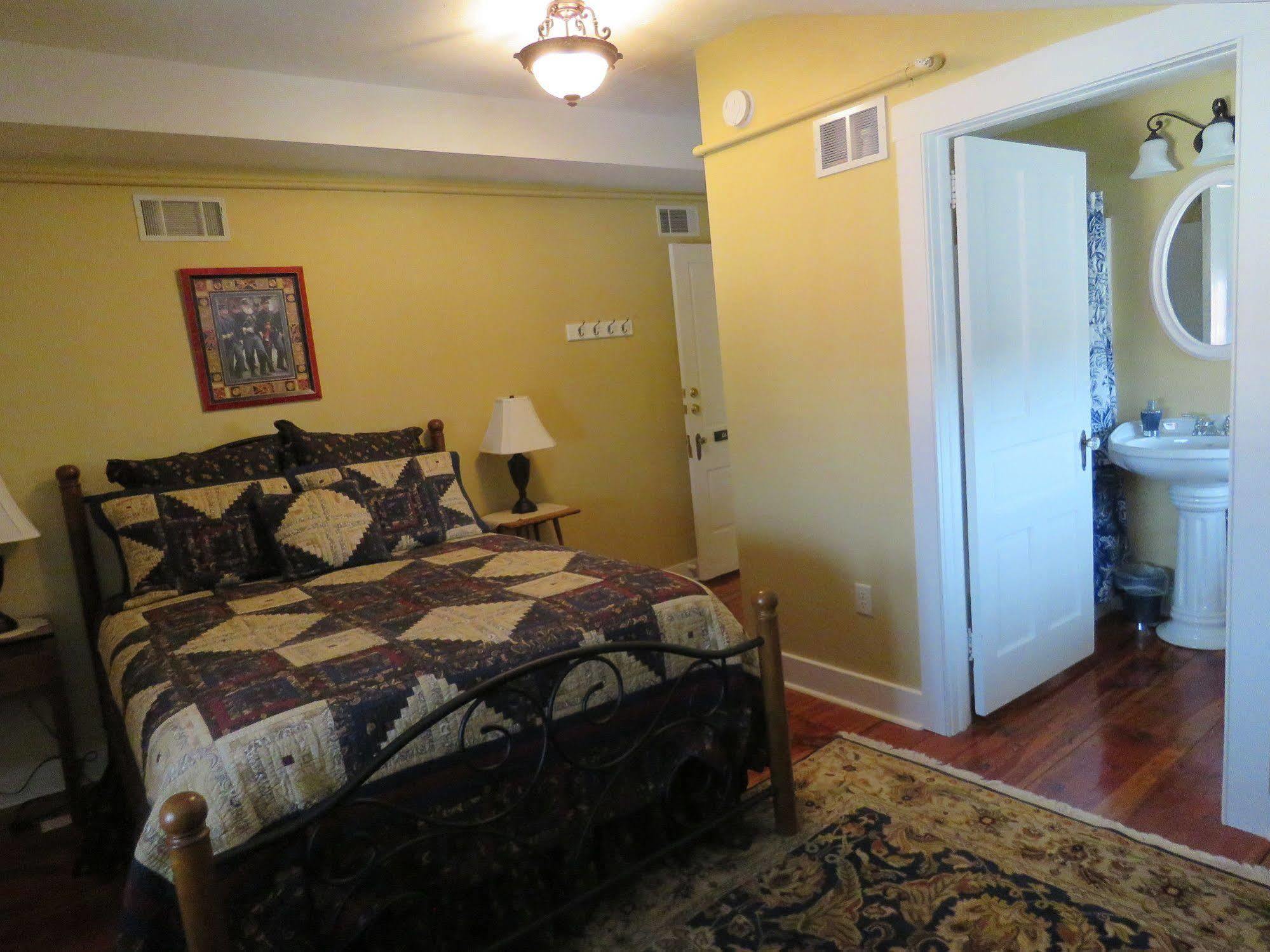 The Swope Manor Bed & Breakfast Gettysburg Bagian luar foto