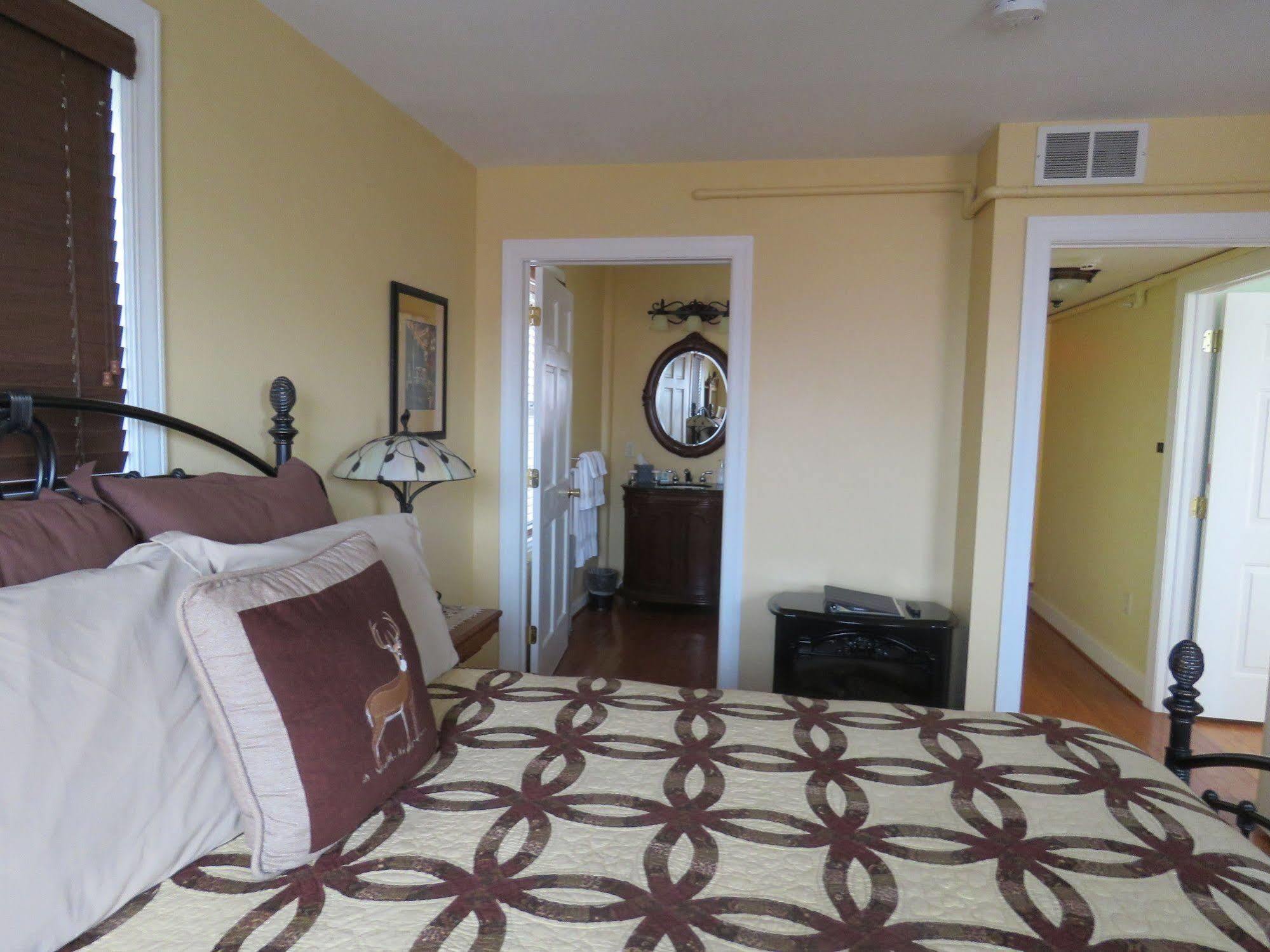 The Swope Manor Bed & Breakfast Gettysburg Bagian luar foto